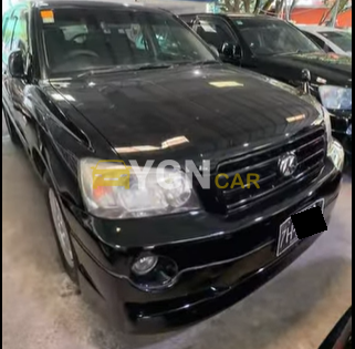 Toyota Kluger 2004
